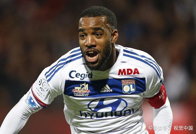 里昂客场大胜,取得关键胜利 里昂客场大胜,取得关键胜利