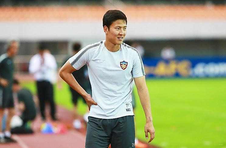 权健热身接力,热情激战中超冠军大关的简单介绍 权健热身接力,热情激战中超冠军大关的简单介绍