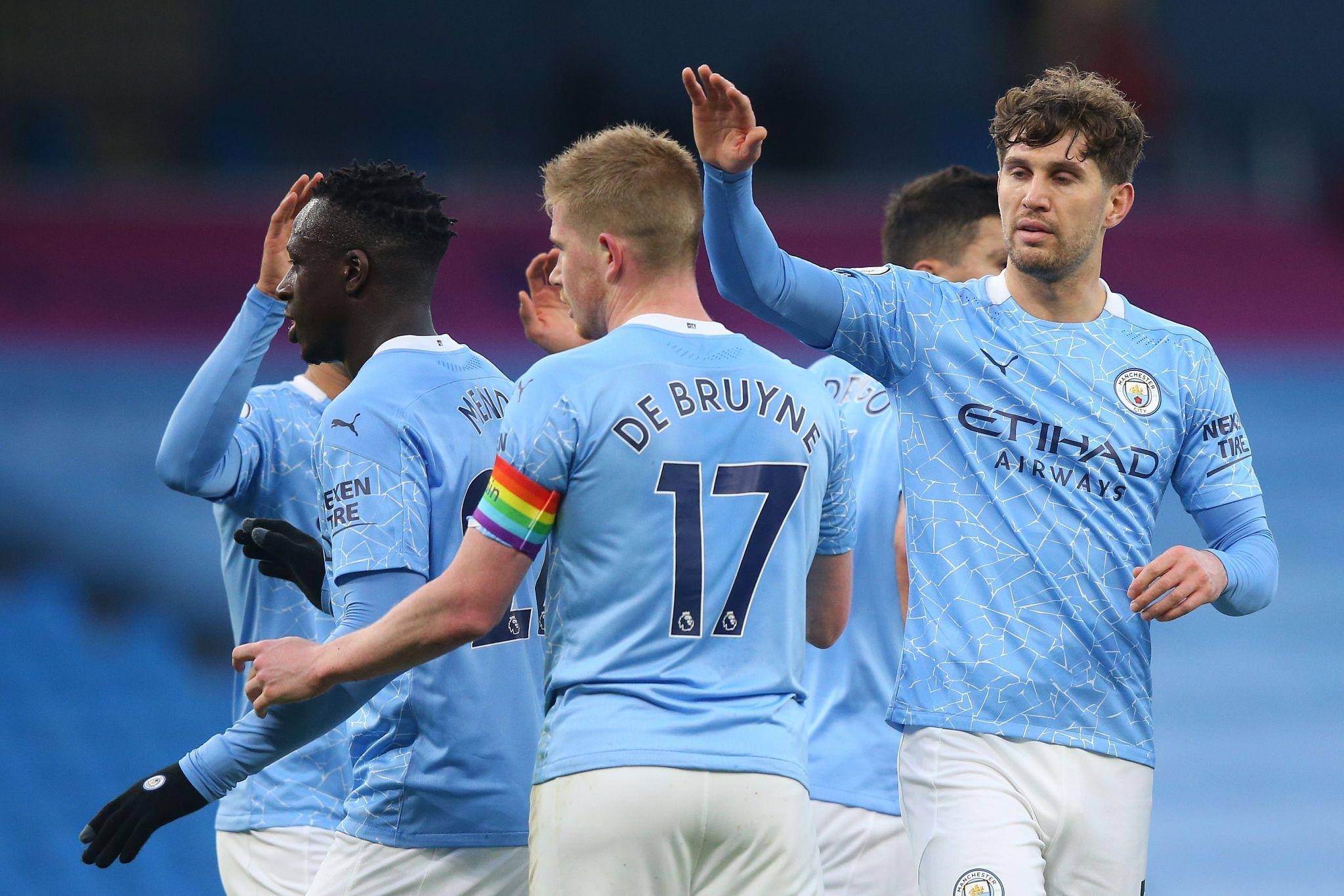 包含曼城客场击败布莱顿，继续豪取胜利的词条