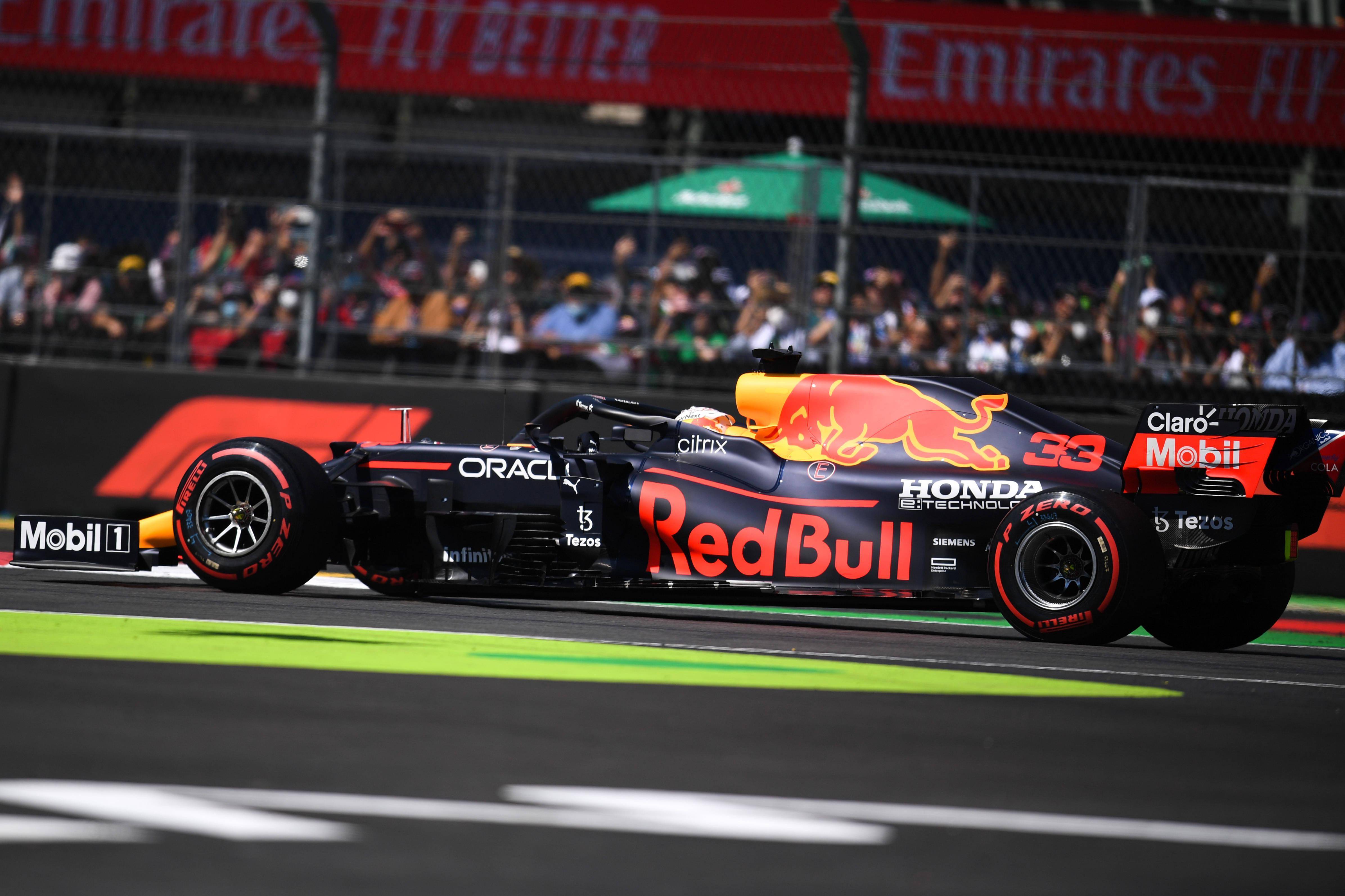 关于法拉利横扫红牛车队,塞恩斯点燃赛场的信息 关于法拉利横扫红牛车队,塞恩斯点燃赛场的信息