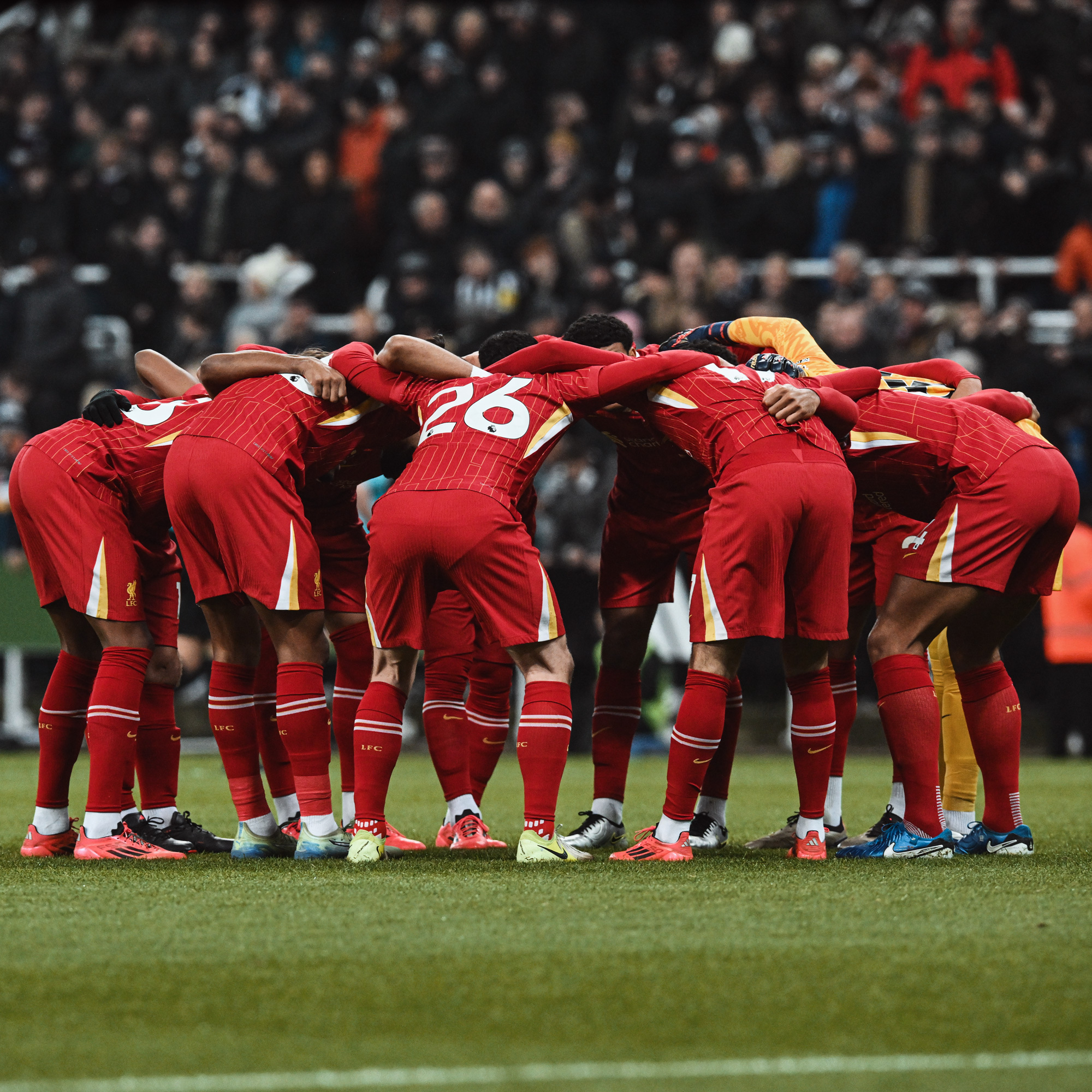 英格兰队势如破竹,胜利晋级 英格兰队势如破竹,胜利晋级