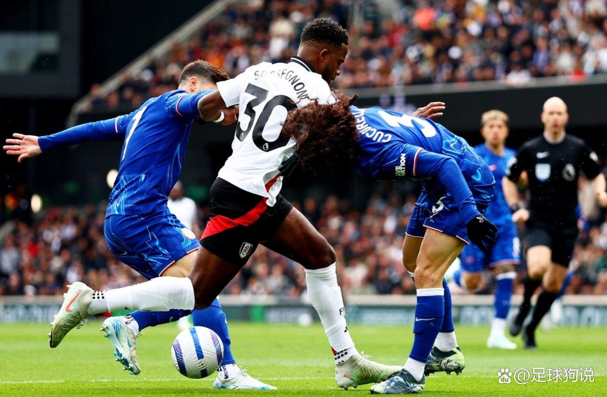 切尔西翻盘克罗地亚,库尔图瓦带队取胜 切尔西翻盘克罗地亚,库尔图瓦带队取胜