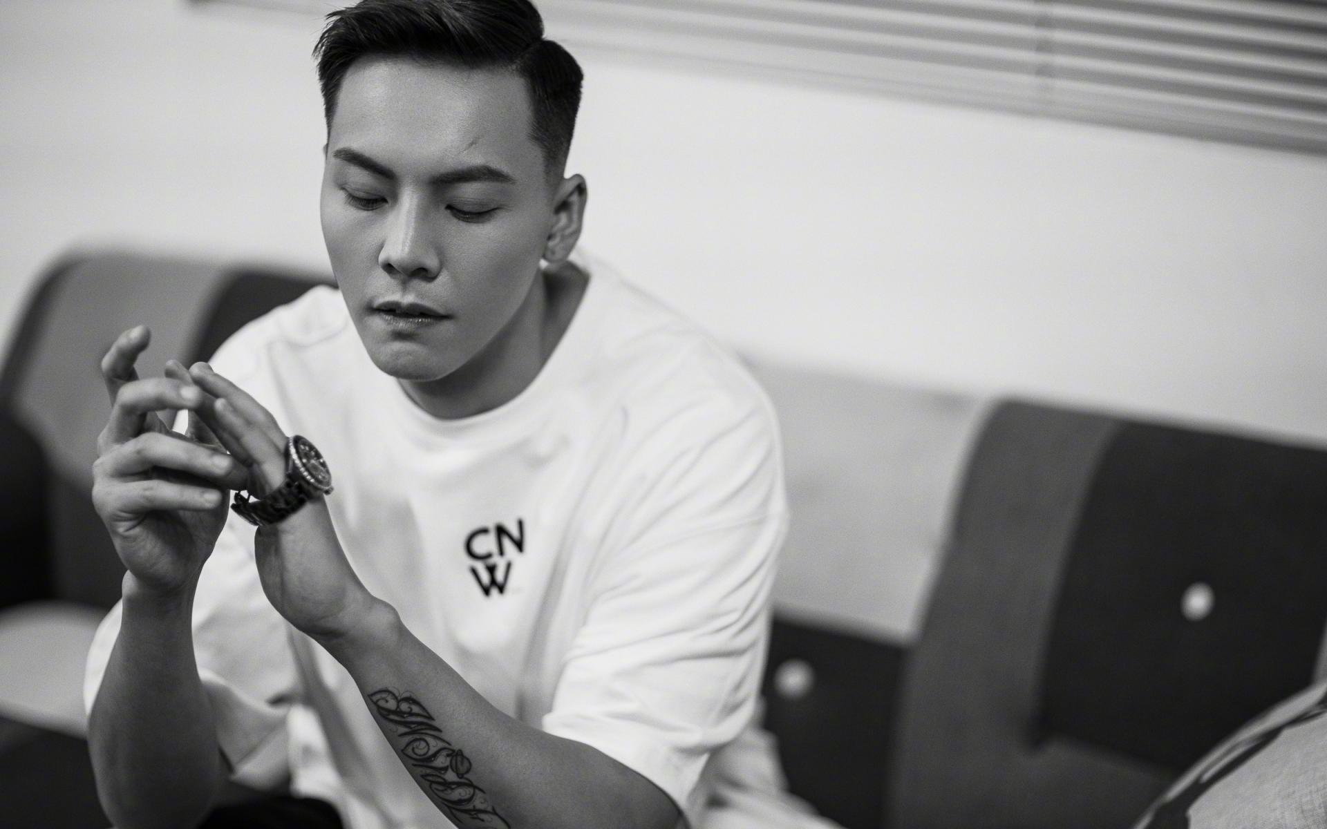 加勒比海啸粉碎星月军团,牙买加黄金一代的狂暴序章,阿克在焦点战的无声宣言