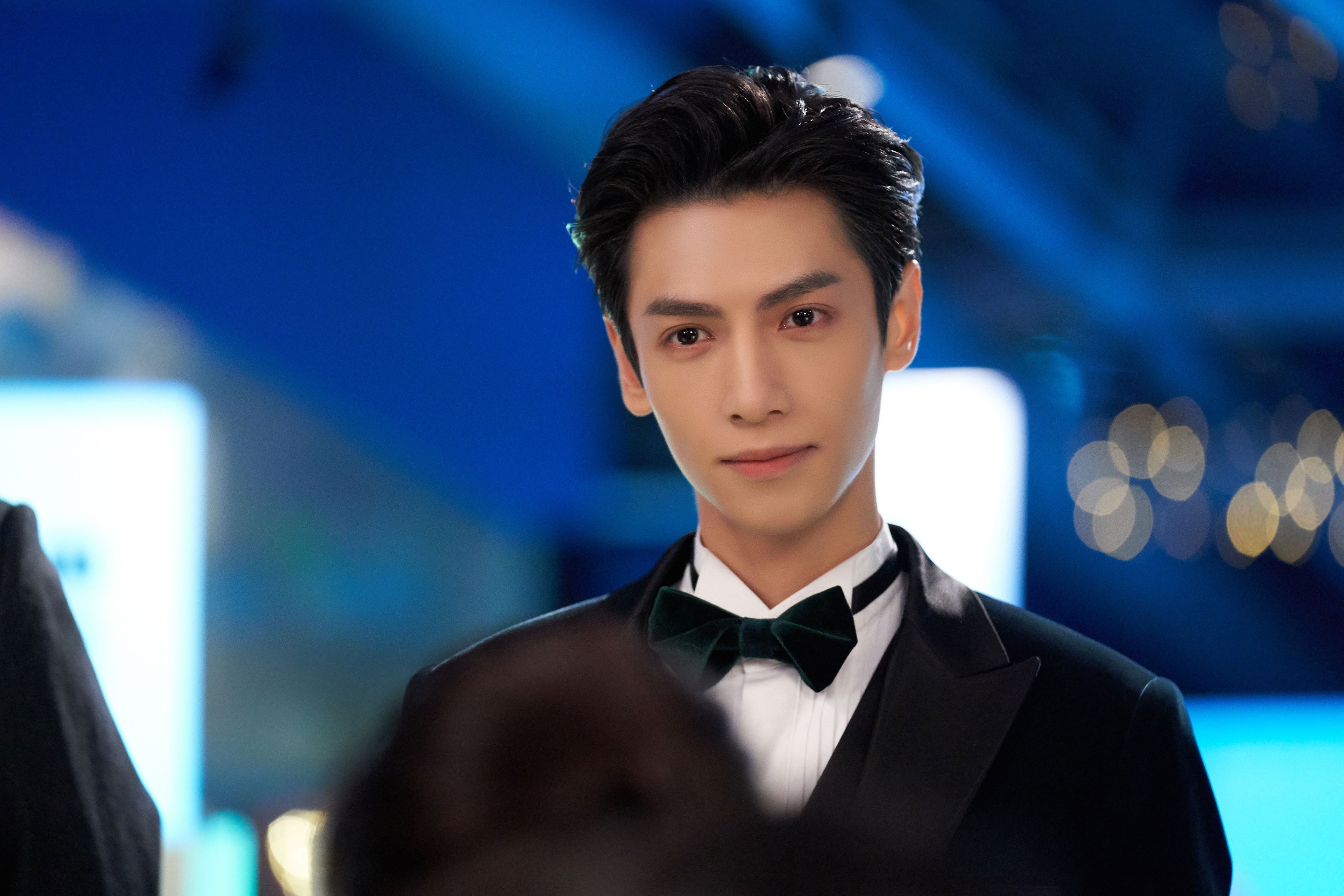 铁血编织与撕裂,广东队战术森林如何围猎热火,莫兰特独舞刺破西决夜空