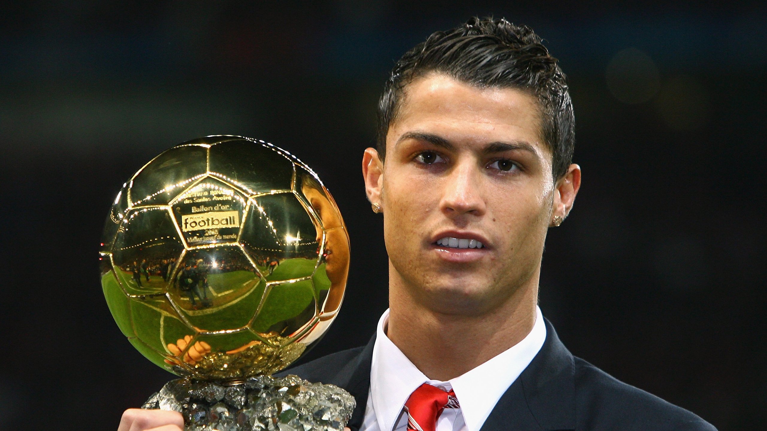 北非飓风席卷伊斯坦布尔,一场由阿尔及利亚引擎主导的欧冠决赛压制